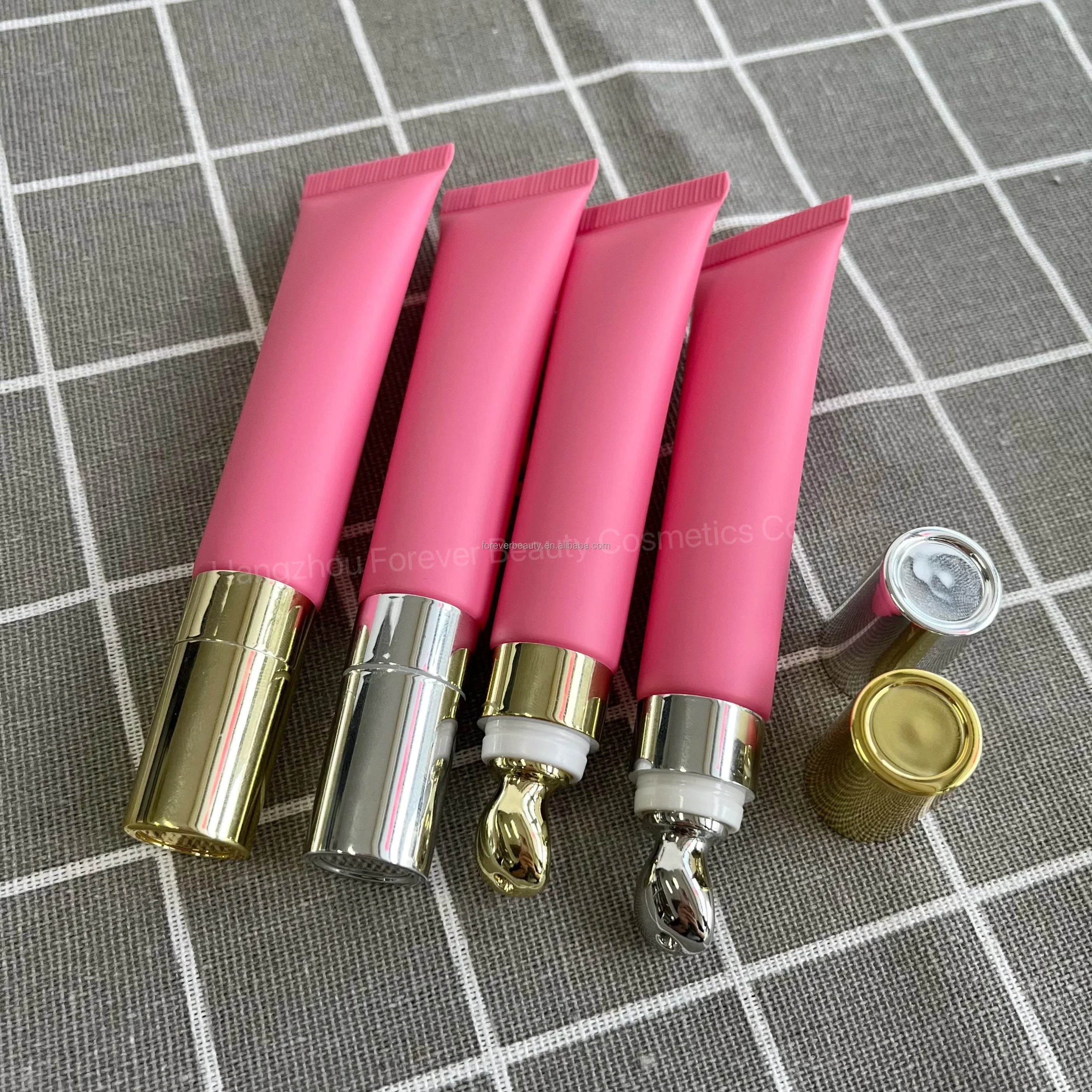 Custom Logo Vegan Lip Gloss Plumper Organic Hyaluronic Acid Moisturizer Instantly Juicy Liquid Formula
