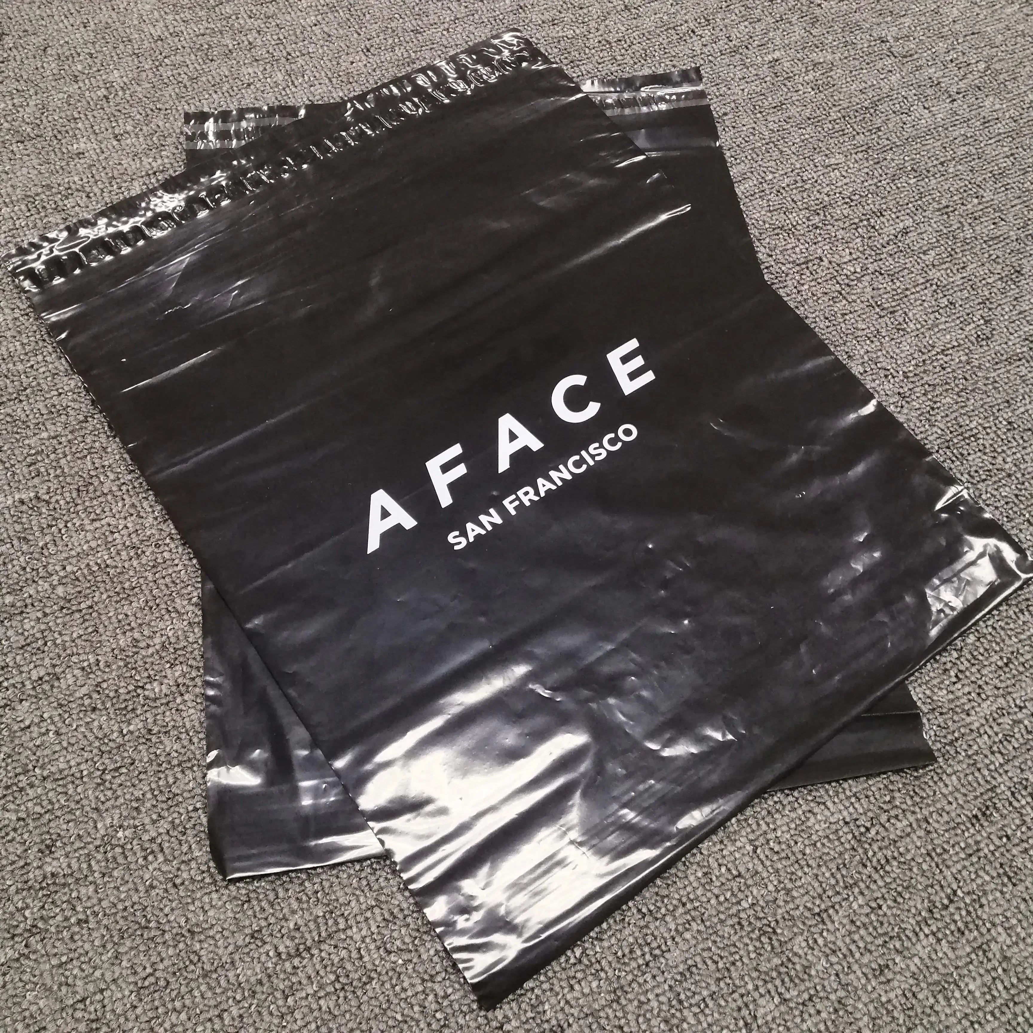Hot Selling Luxury Shipping Bags Waterproof White Mailer Bag with Self-Adhesive for Clothes