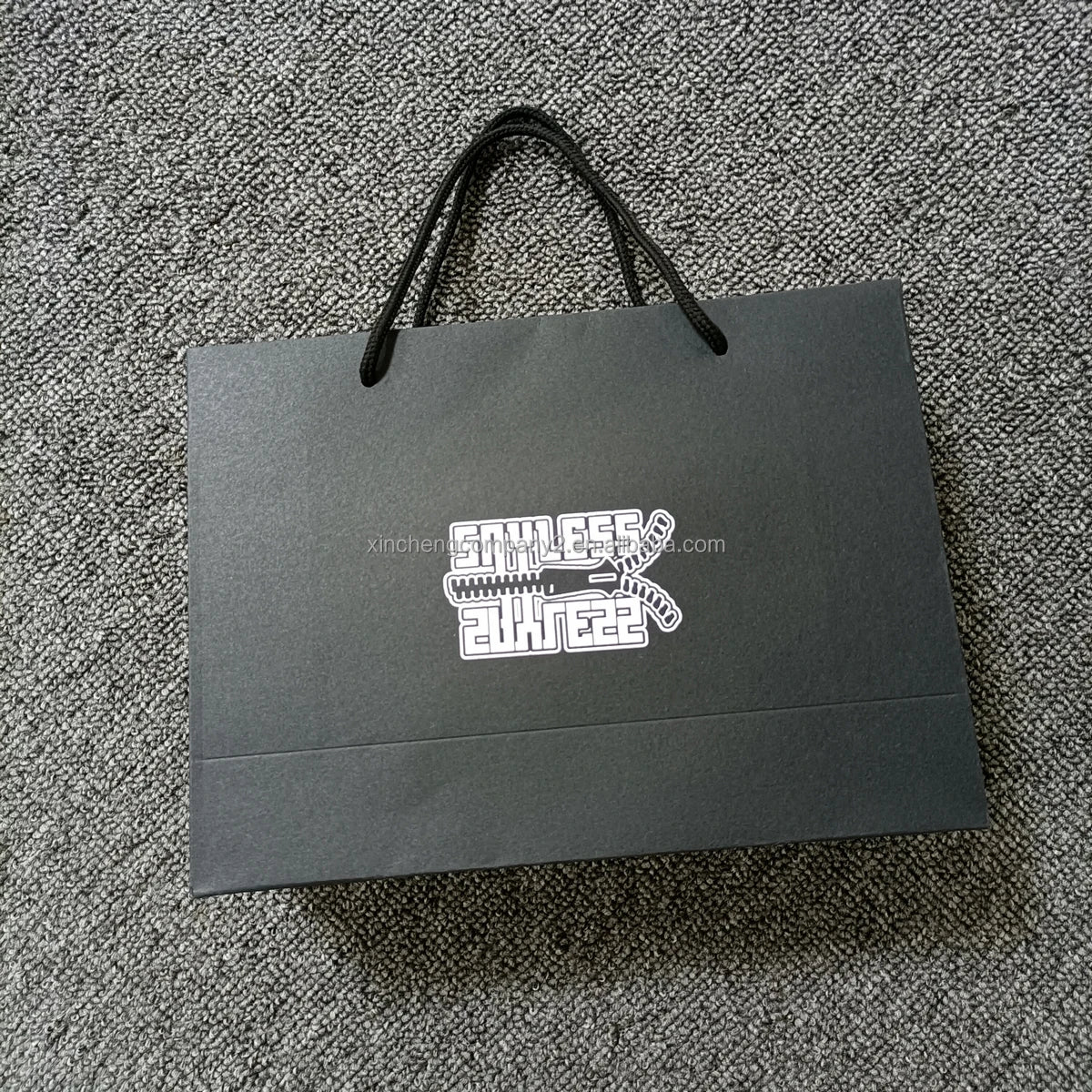 Hot Selling Eco-friendly Handle Ribbon Paper Shopping Bag with logo Dealer Shopping Paper Bag Shopping Bag Custom logo MegaBDM