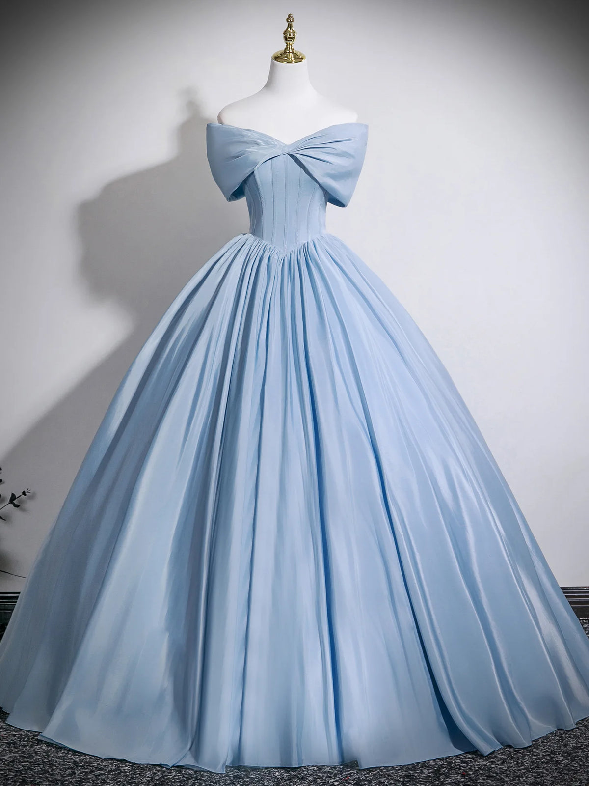 Luxury Light Blue Quinceanera Ball Gown Off Shoulder Bow Corset Lace up Back Satin Princess Prom Evening Dress MegaBDM
