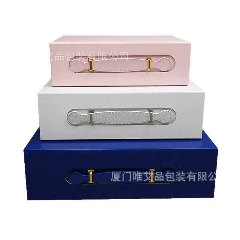 Best Selling Classic Luxury Flat Magnetic Foldable Rigid Paper Gift Boxes UV Coating Embossing Sponge Lining Matt Photo Frame