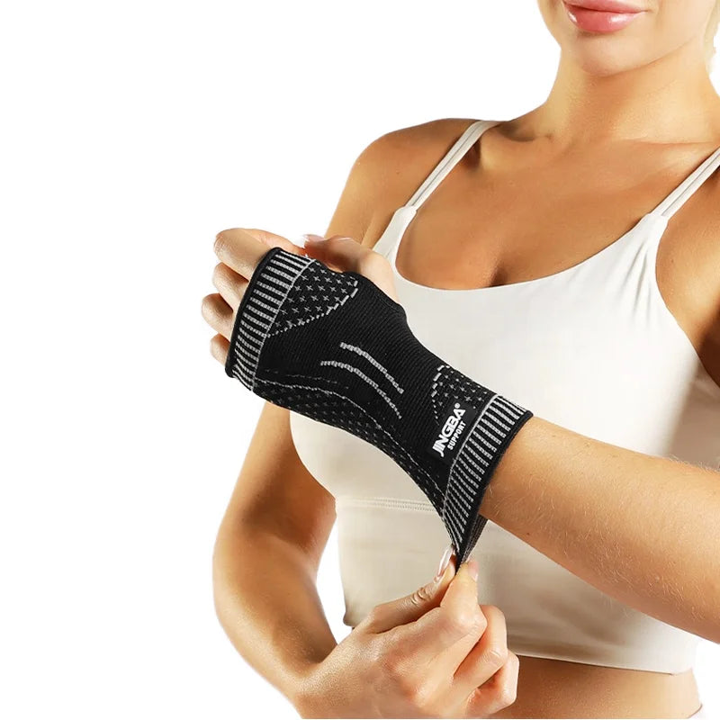 JINGBA 2023 New Arrival Wholesale Hand Wrist Support Wholesales Anti-slip Silicone Strip Adjustable Palm Thumb Wrist Palm Brace