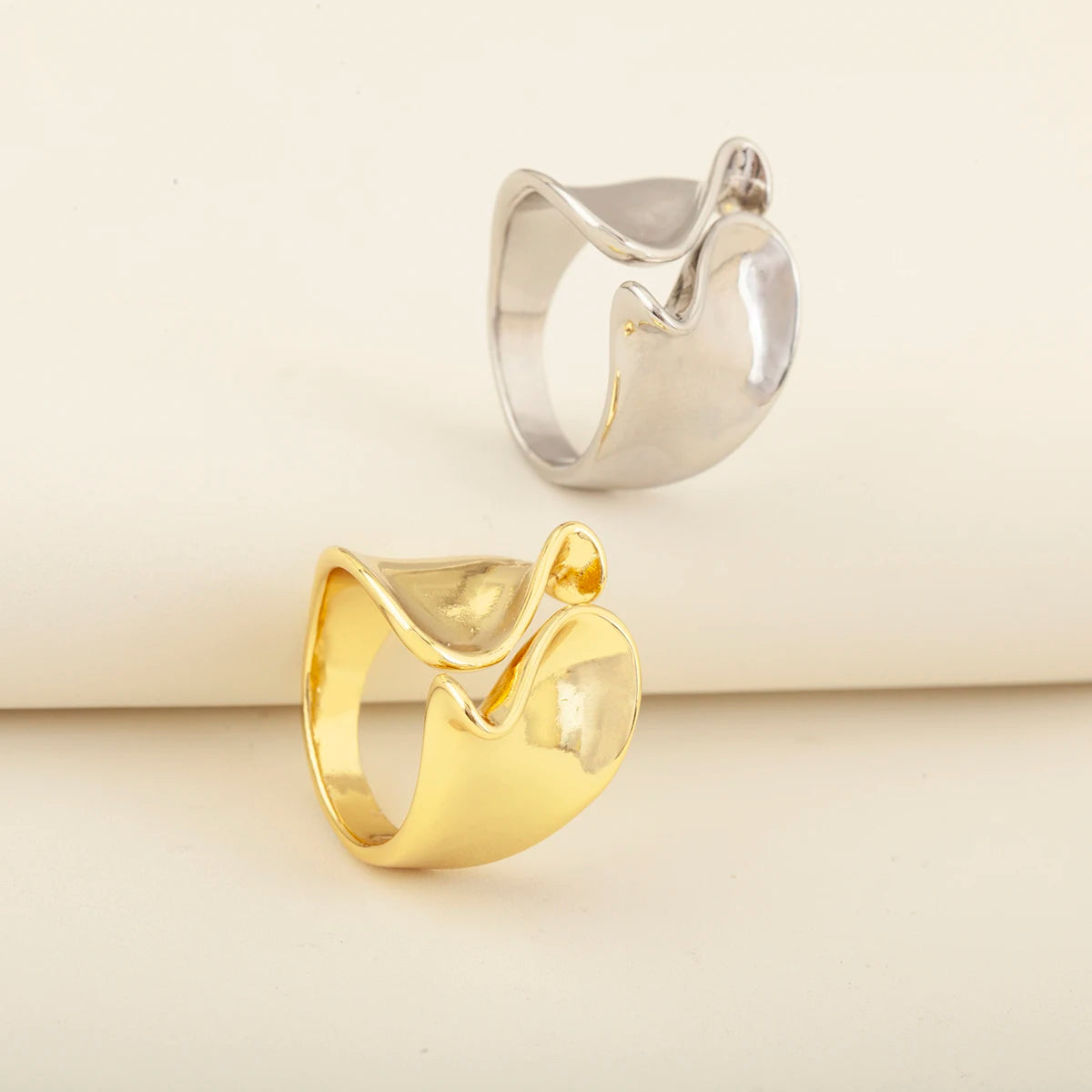 QIKU Wholesale Gold Plated Adjustable Copper Hip Hop Rings Geometric Fashion Rings for Men Women Jewelry Accessories