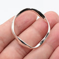 Twisted Wavy Circle Ring 39x38mm Antique Silver Alloy 1-Loop Closed Connector Link for Macrame Dream Catcher Earrings MegaBDM