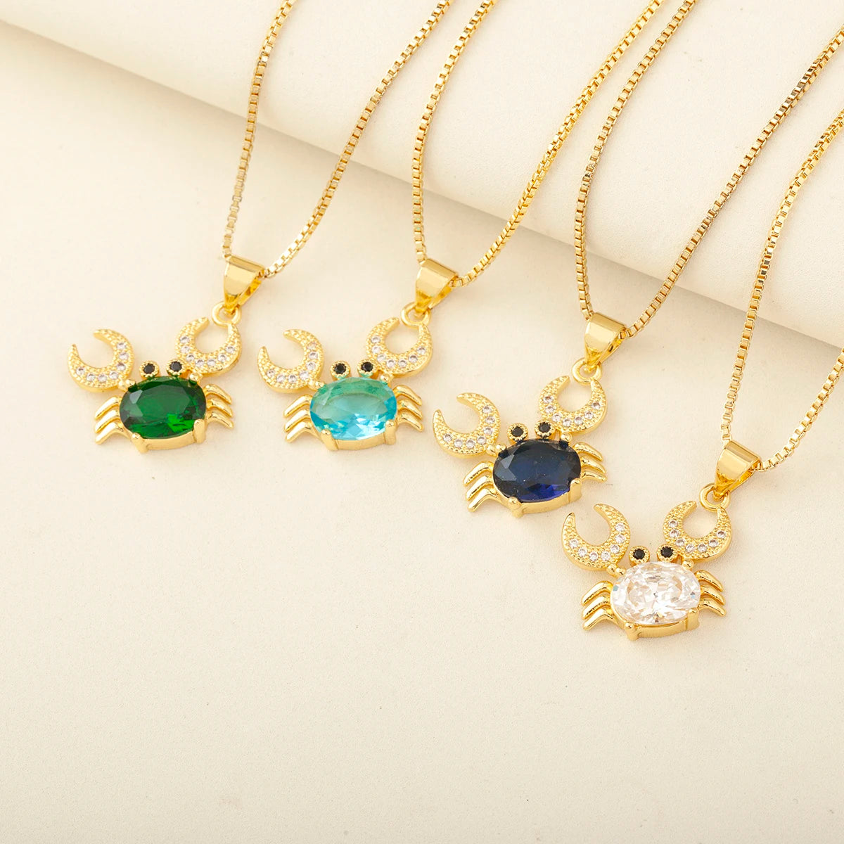 QIKU Wholesale Gold Plated Crab Ocean Theme Jewelry Children Zircon Rhinestone Bling Friendship Party Pendant Necklace