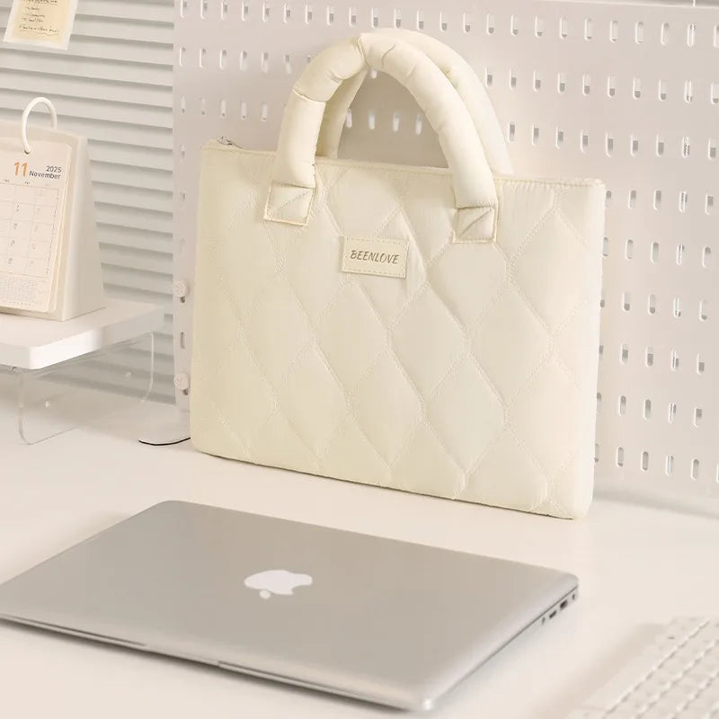 2026 New Arrival Puffy Modern Polyester Laptop Sleeve Business Travel Waterproof Durable Document Bags 14 Inch Custom Quilted