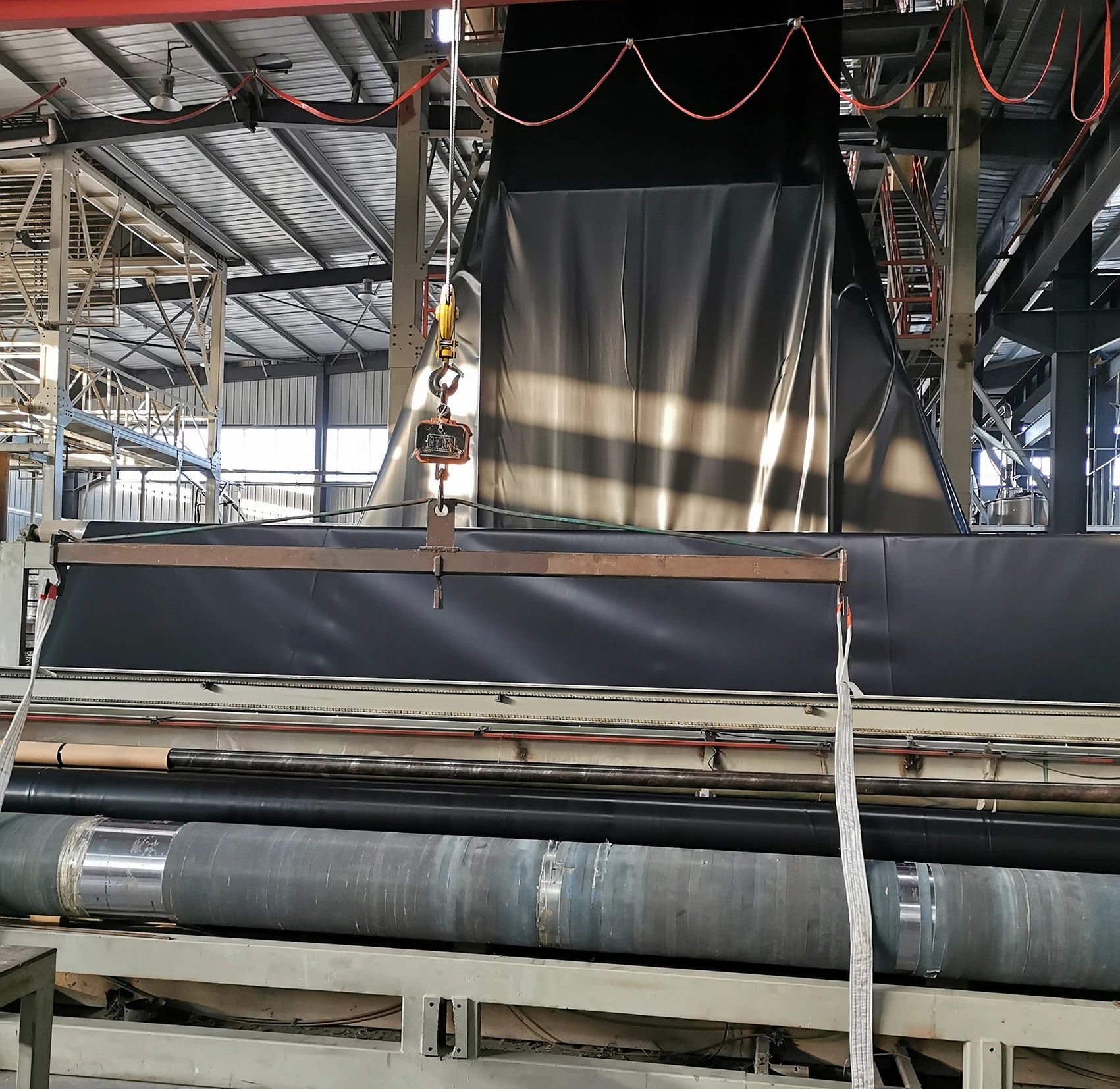 Good Quality Age-Resistance High Density Polyethylene Geomembrane Smooth HDPE Geomembrane Plastic Sheet for Easy Installation