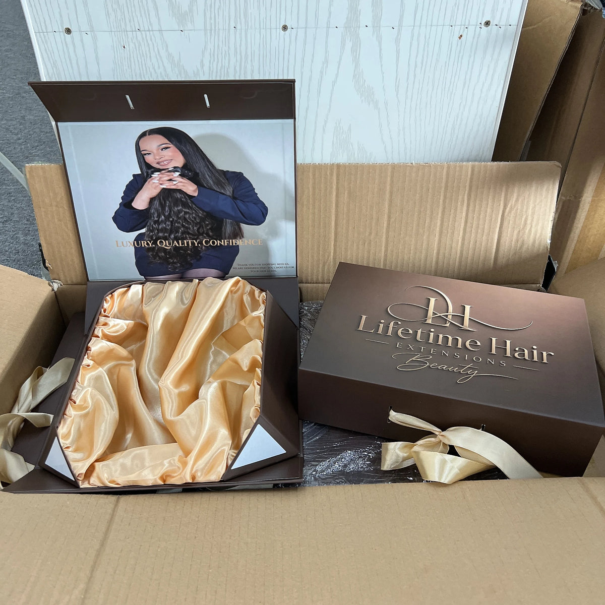 Wholesale Luxury Custom Flip Top Magnetic Foldable Close Gift Box Rigid Cardboard With Silk Ribbon MegaBDM