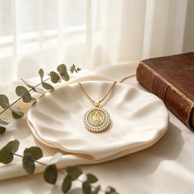 QIKU Religious Virgin Mary Crystal Pendant Pray Necklace Copper Cubic Zircon Pave Jewelry Gift Women Men Accessories Wholesale