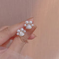 SC Hot Selling S925 Silver Stud Earrings Women 2022 Exquisite White Pearl Earrings Cute Cat Paw Stud Earrings for Teen Girls