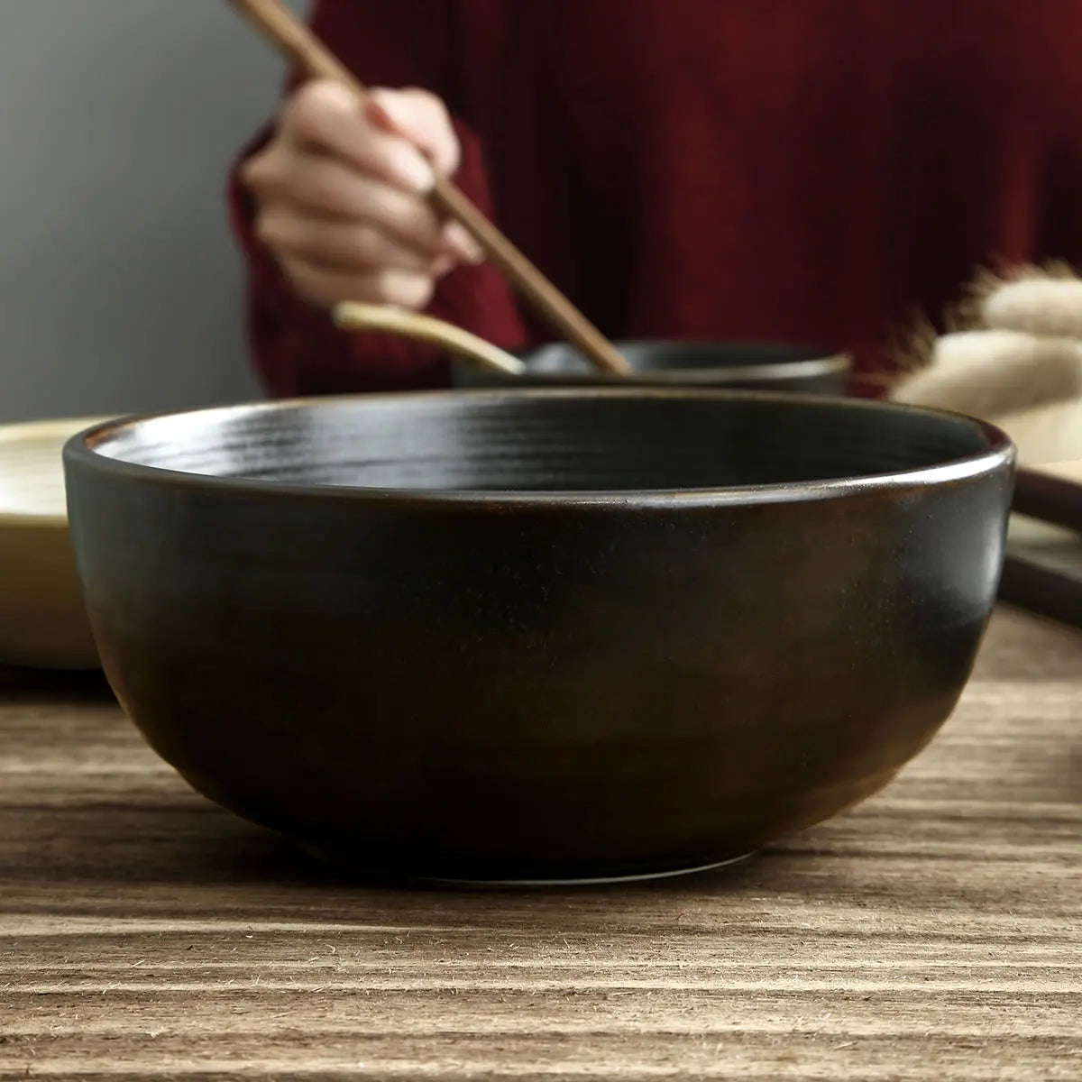 Factory Direct Wholesale Ceramic Large Soup BowlPorcelain Rice BowlMatte Black Salad Bowl for Restaurant and Hotel