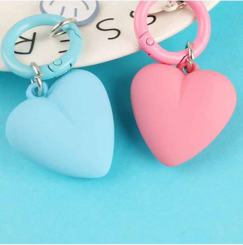 2023 Hot Sale Heart Key Chain Assorted Colors Heart Shape Promotional Bulk Pom Pom Rabbit Fur Ball Keychain
