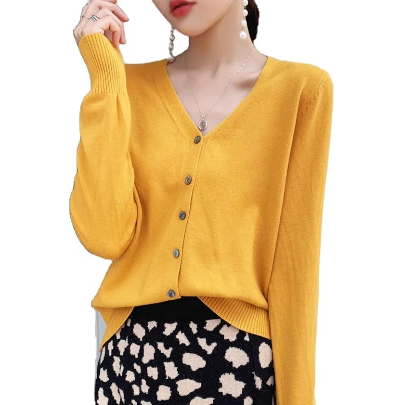 2021 Wholesale Women's V-Neck Slim Button Soft Knit Cardigan Solid Color Coat with Logo on Front Spring Autumn Lady's Sweater