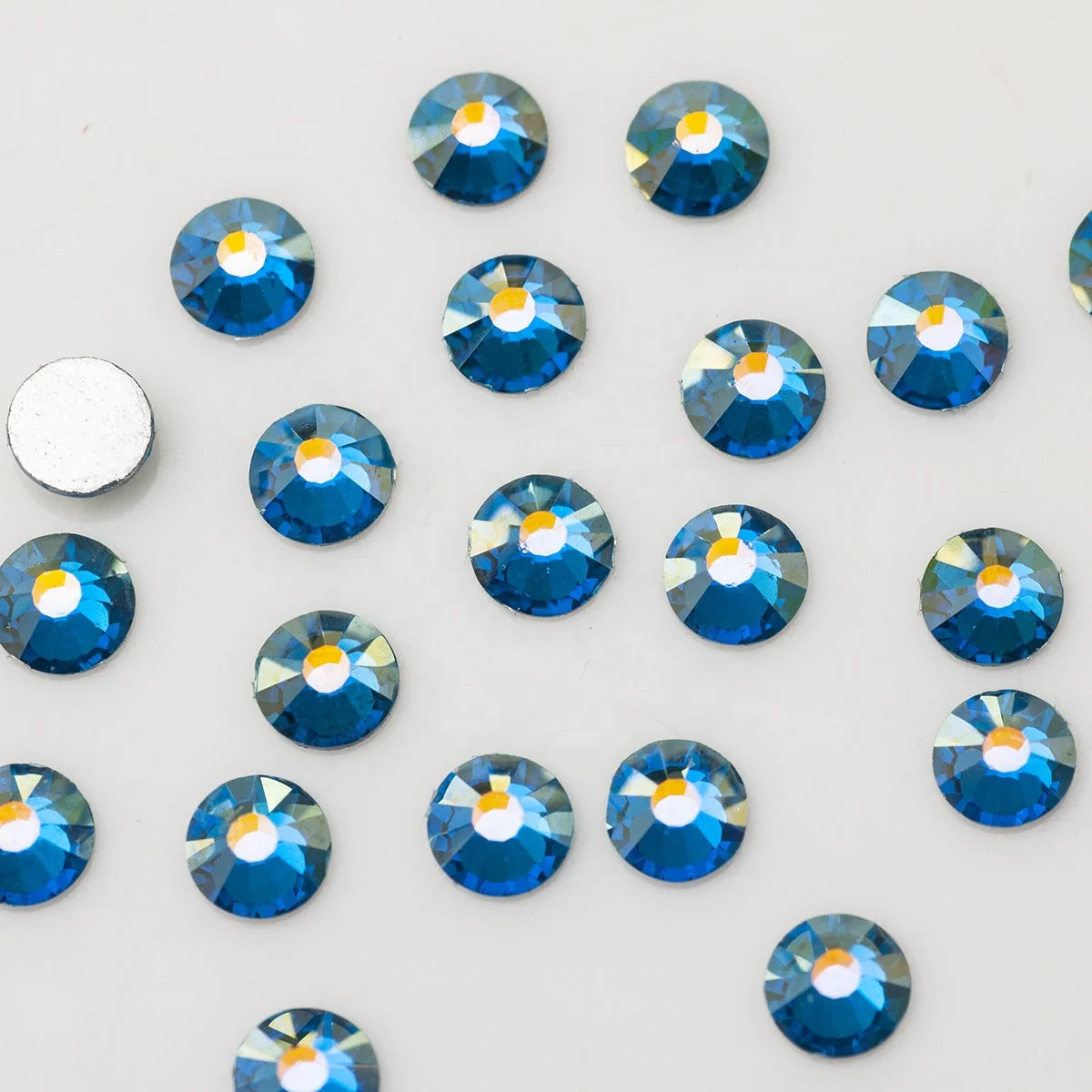Wholesale SS6 10 12 16 20 30 Capri Blue AB Strass Flatback Nail Crystal Stone Glass Rhinestone for DIY Craft