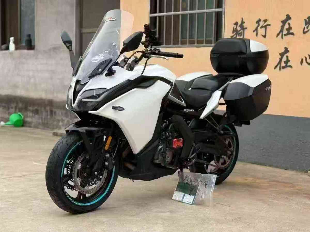 MOTO 400GT Sport Touring Motorcycle - 400cc Parallel Twin ABS 6-Speed MegaBDM