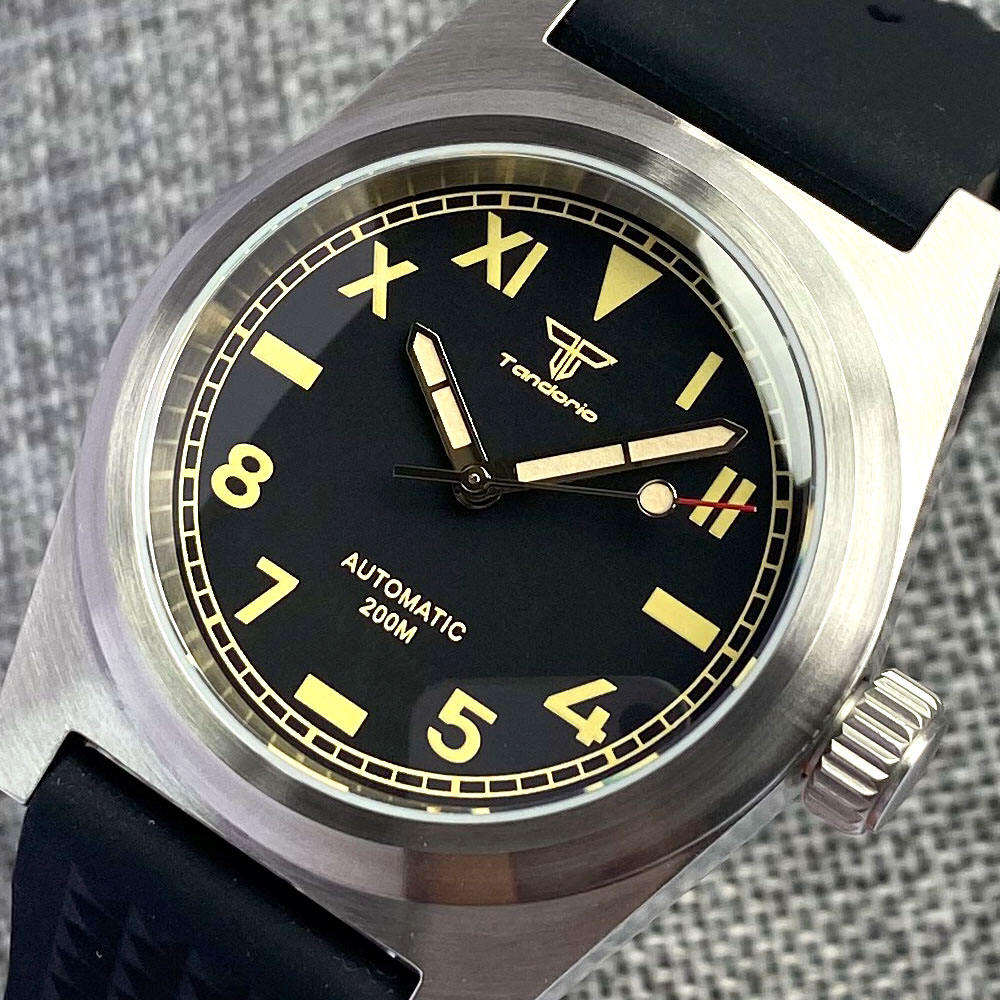 38mm California Dial Sapphire Glass 20Bar Waterproof NH35 Movement Automatic Luminous Mechanical Diving Watch