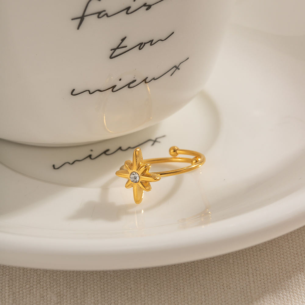 Waterproof 18K Gold-plated Stainless Steel Fashion Jewelry White Zirconia Octagram Rings for Women