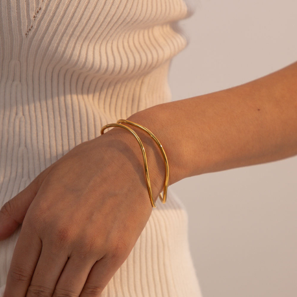 New Trendy 18k Gold Plated Stainless Steel Line Jewelry Gift Minimalist Opening Double Layer Bangles for Women